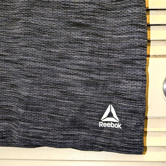 Reebok Space Dye T Shirt Mens Medium Black Gray Short Sleeve Activewear Workout - Picture 3 of 10